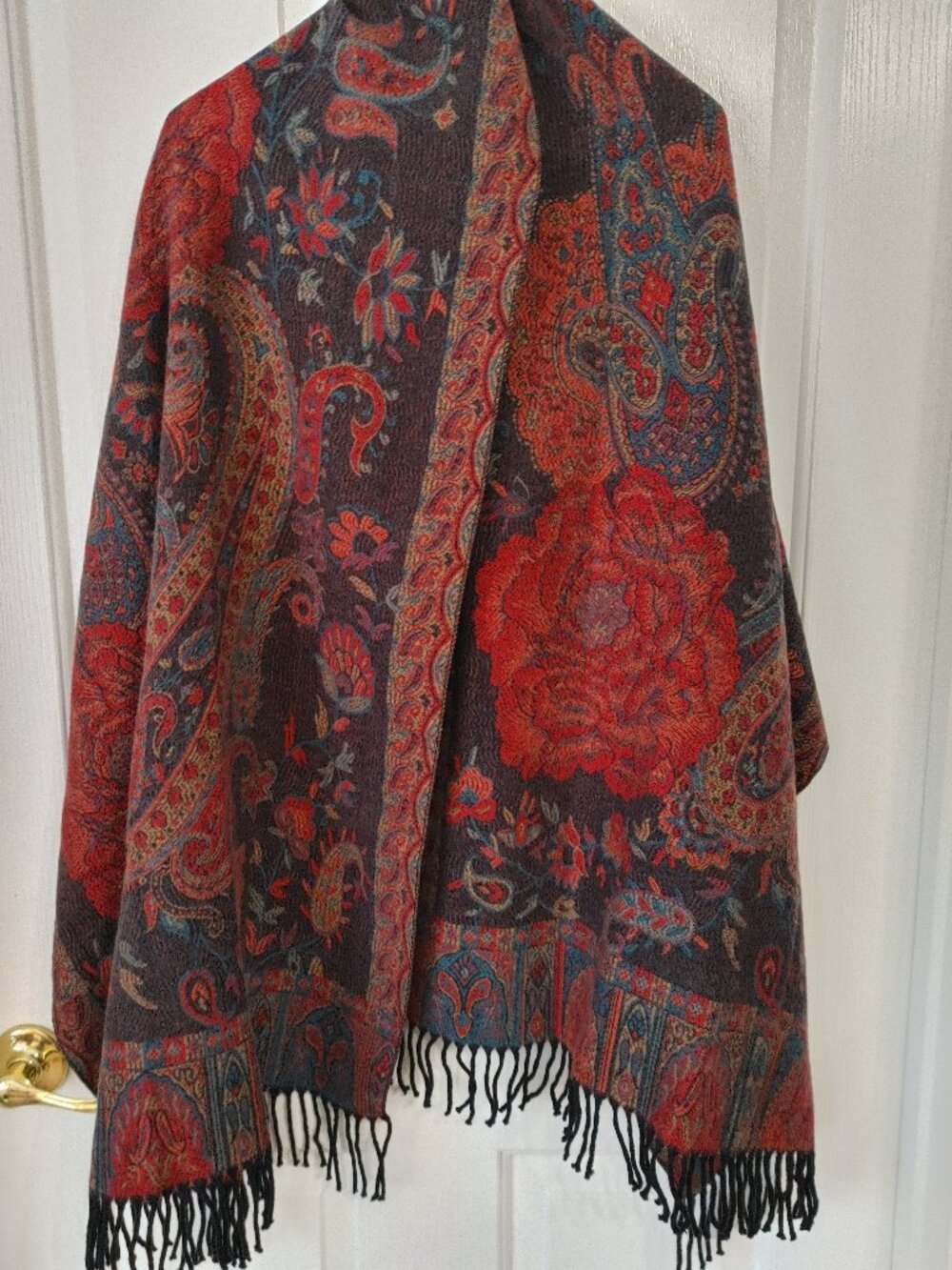 Nine West Shawl